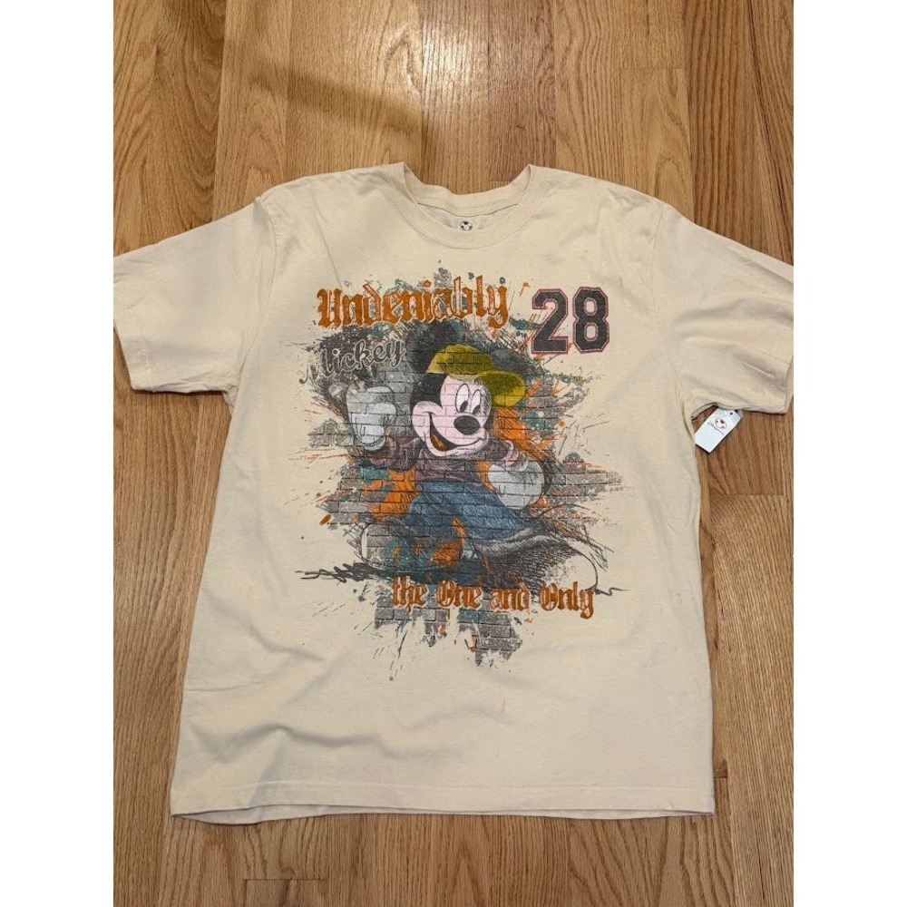 Disney Mickey‎ Mouse Undeniably 28 Graphic Print Short Sleeve T-Shirt Large Mens